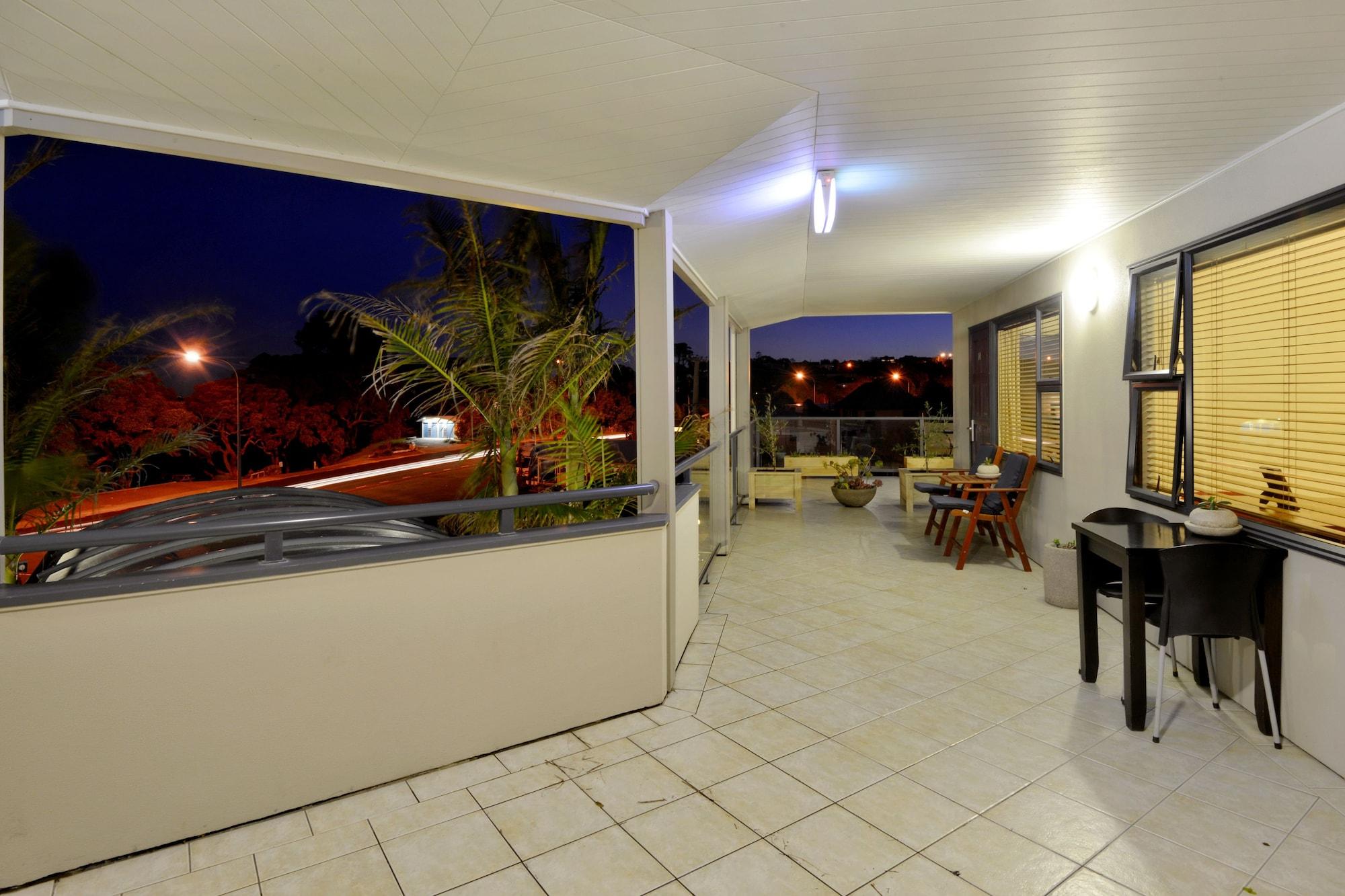 Whangaparaoa Lodge Eksteriør bilde